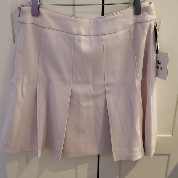 LITTLE MOON Miltonia Pleated Skirt - Picture 1 of 10